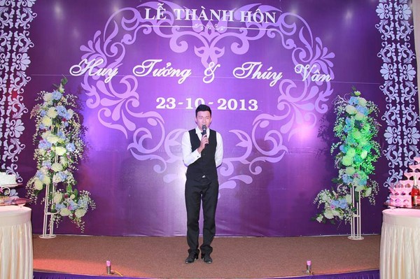 THUÊ MC HOẠT NÁO